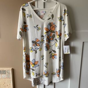 LuLaRoe Tops - LulaRoe 3XL Christy T White Floral LuLaRoe Tops - LulaRoe 3XL Christy T White Floral